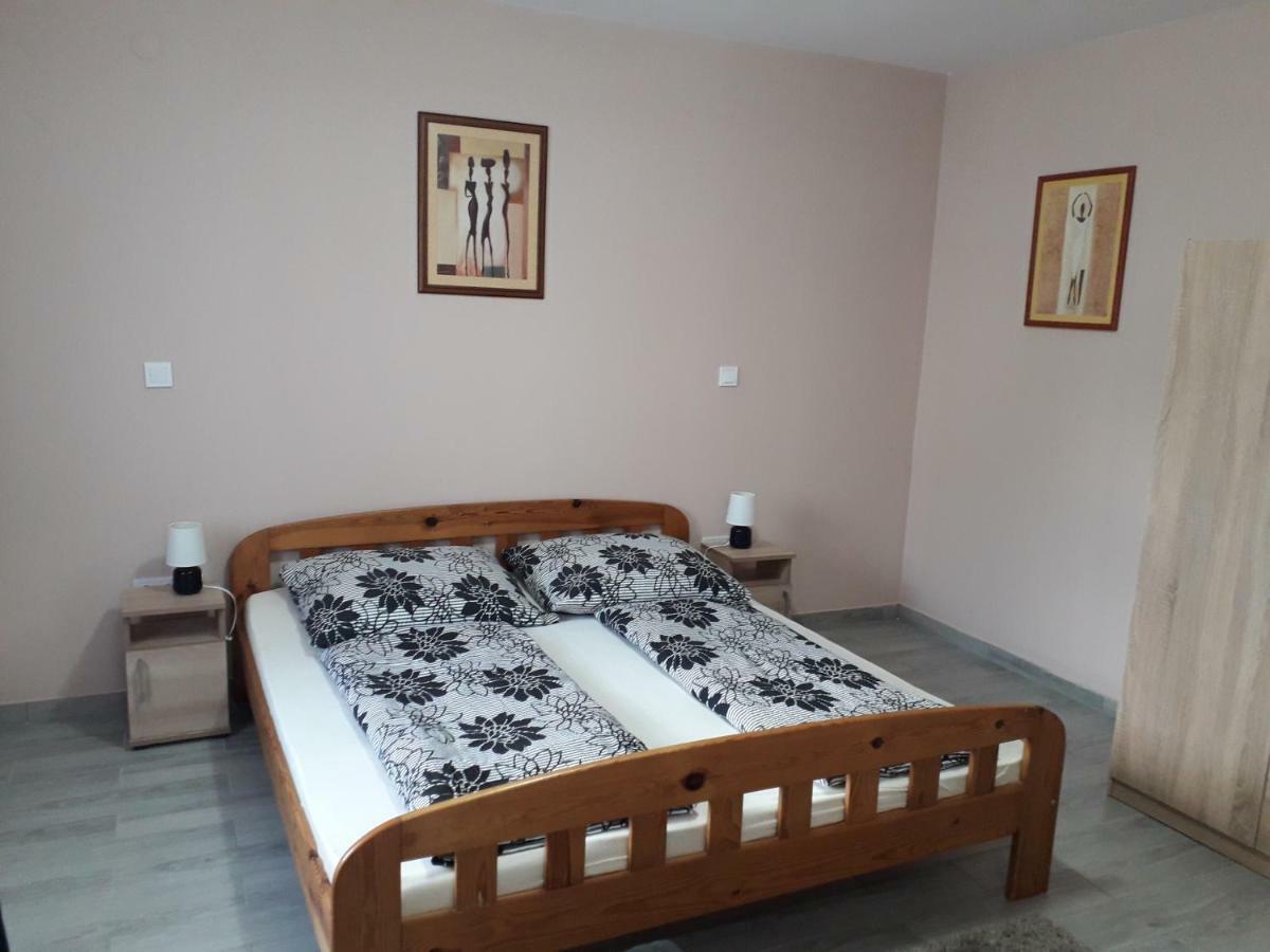 Aquatherma Apartman Sárospatak Exterior photo